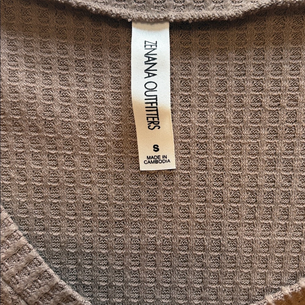 Zenana Outfitters Taupe Waffle Knit Top - Picture 2 of 5
